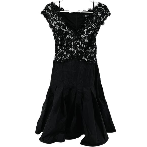 Tadashi Shoji Collection Dress Drop Waist Knee Length Lace Pleated Black 10 - Picture 1 of 5